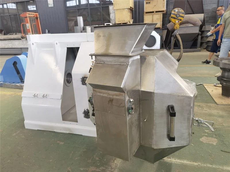 Food pellet making machine Food pellet making machine